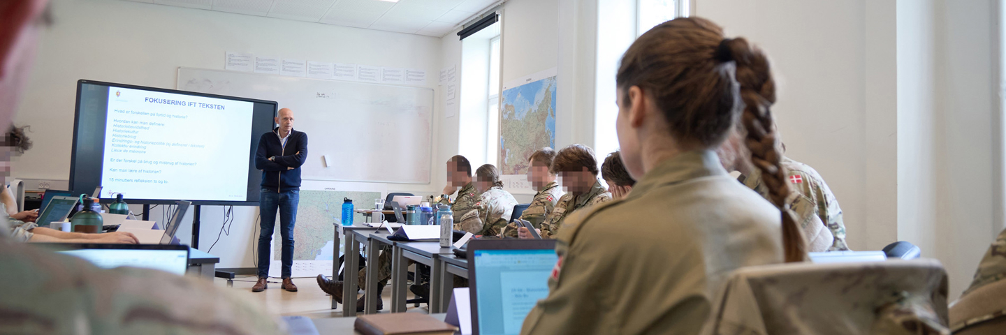 Annemette sprogofficer russisk